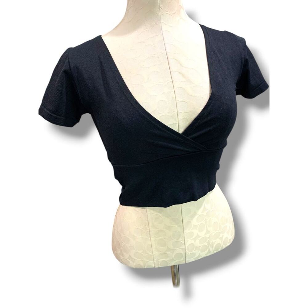 Medium/Large ANWND Cropped Black Shirt Plunge Neckline Fitted